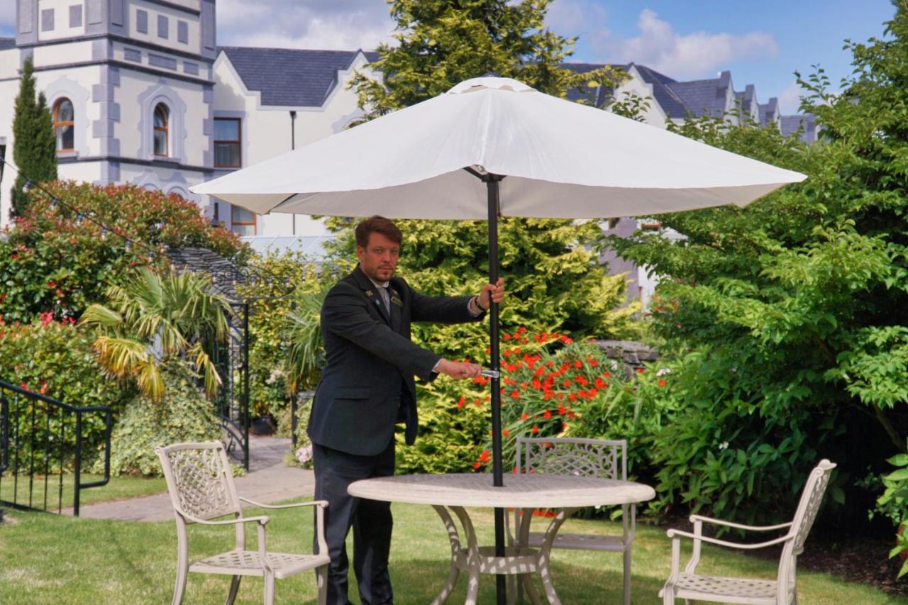 Muckross Park Hotel & Spa Kilclogherane Exterior photo A parasol