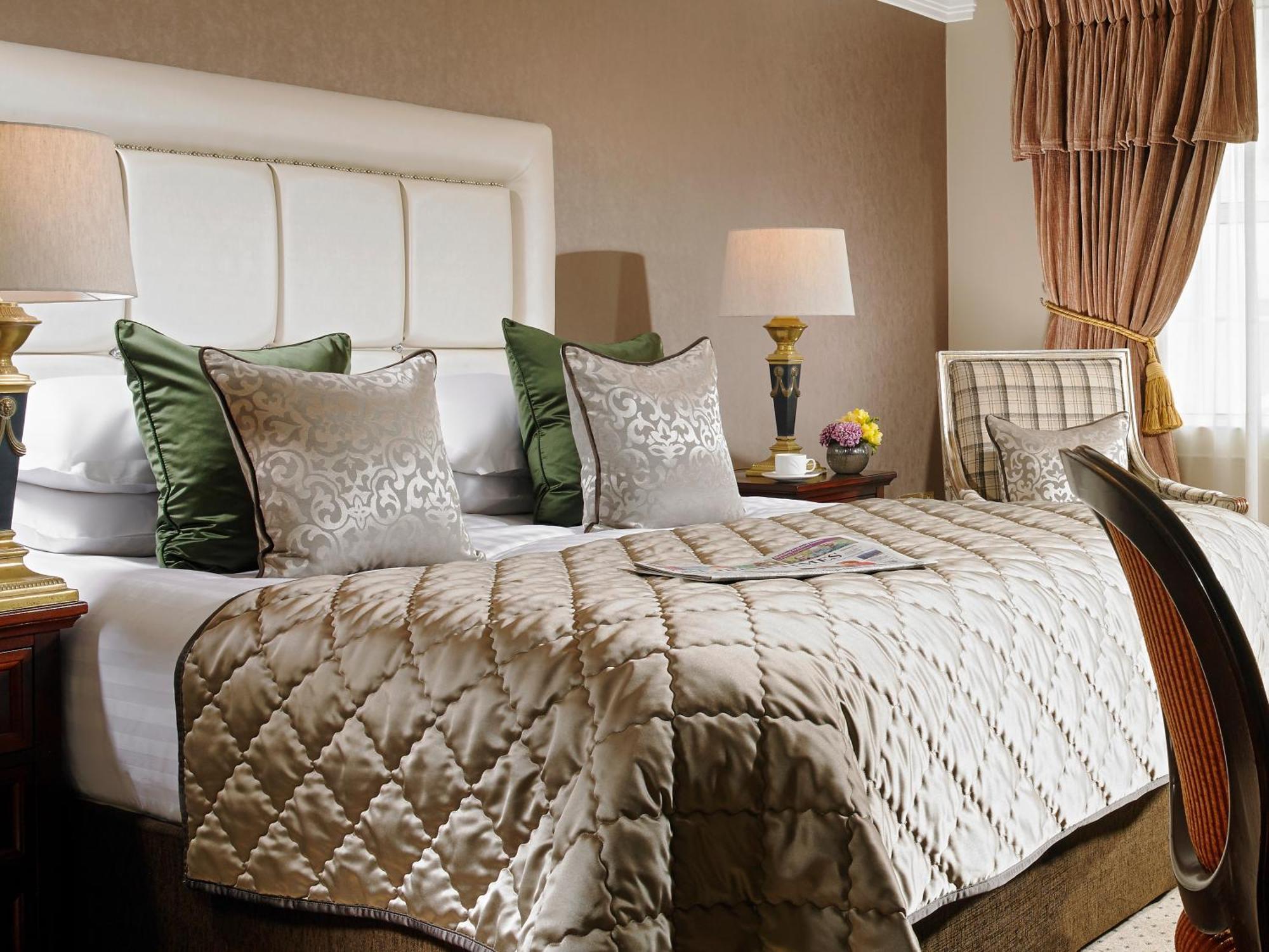 Muckross Park Hotel & Spa Kilclogherane Room photo A bedroom at the hotel