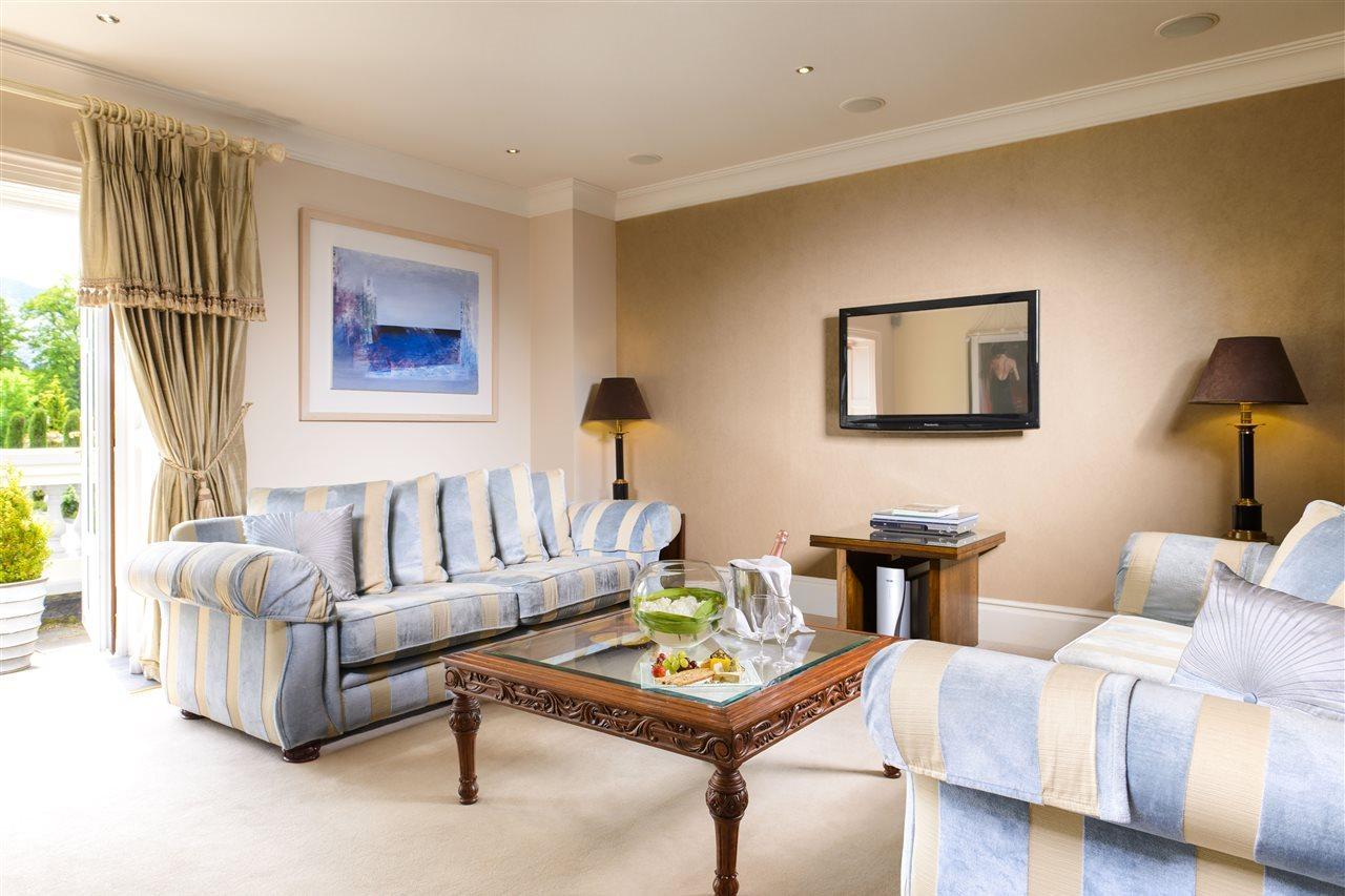 Muckross Park Hotel & Spa Kilclogherane Exterior photo A suite at the hotel